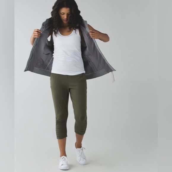 Lululemon Sunset Salutation Crop - Picture 13 of 13